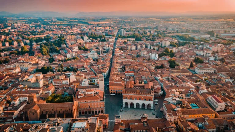 Scopri di più sull'articolo Perché la tua attività a Piacenza non trova clienti su Instagram (anche se pubblichi spesso)